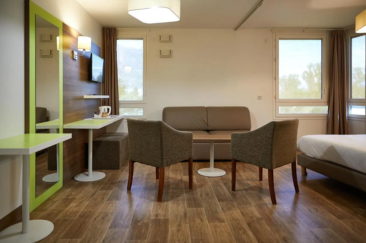 The Originals Residence, Grenoble Universite Saint-Martin-d'Heres 3*,  France