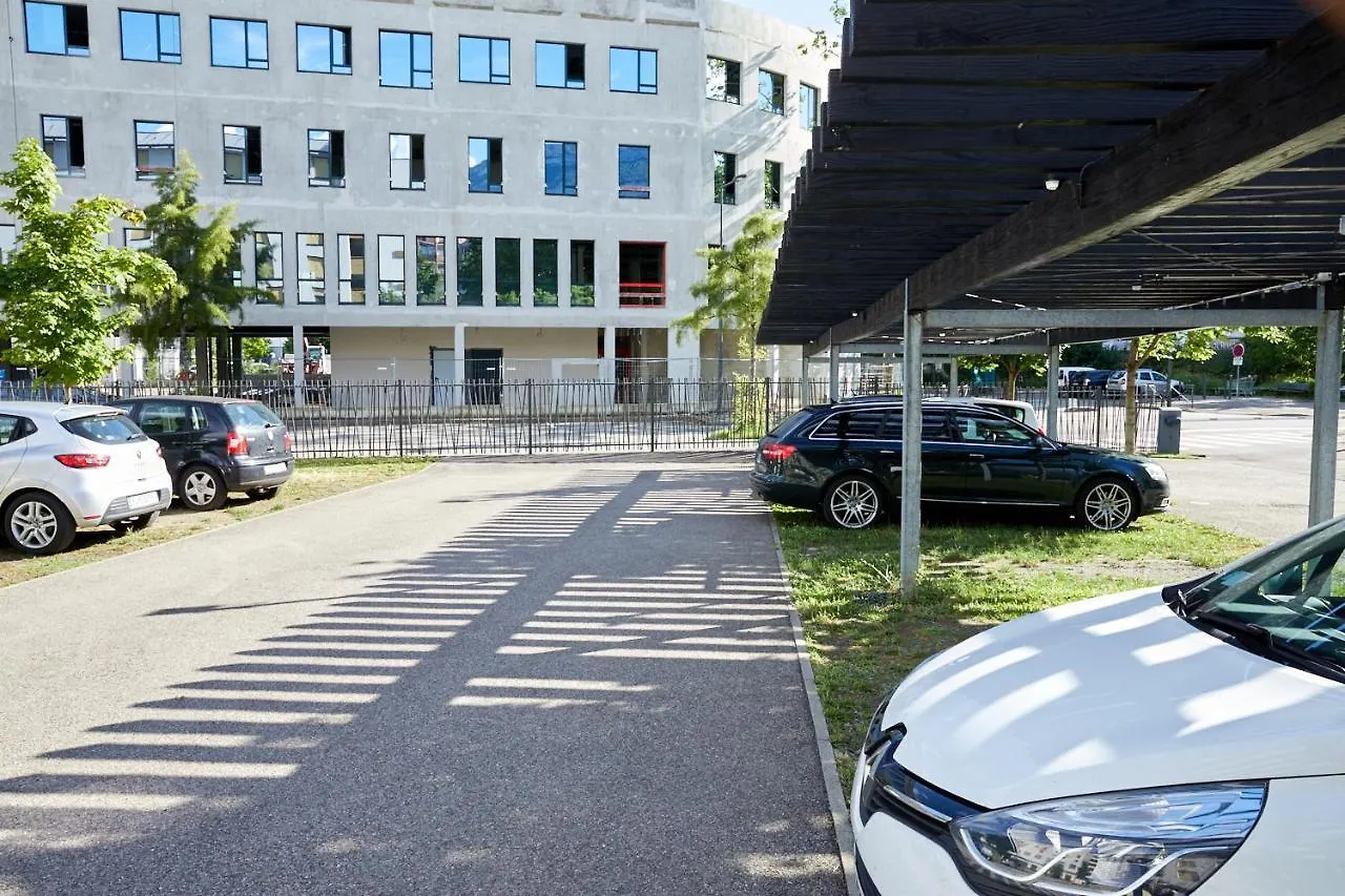 The Originals Residence, Grenoble Universite Saint-Martin-dʼHères 3*,